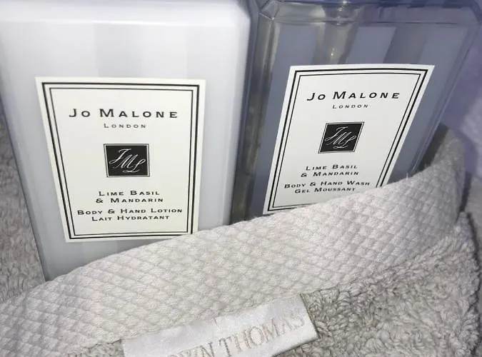 The Bed In A Shed 公寓